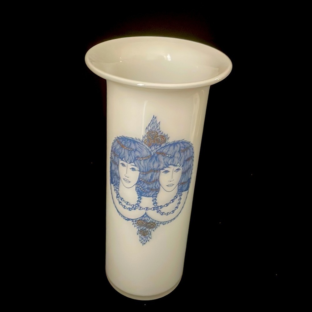 Holmegaard - White glass opal vase - From the line Blue Magic- Designed